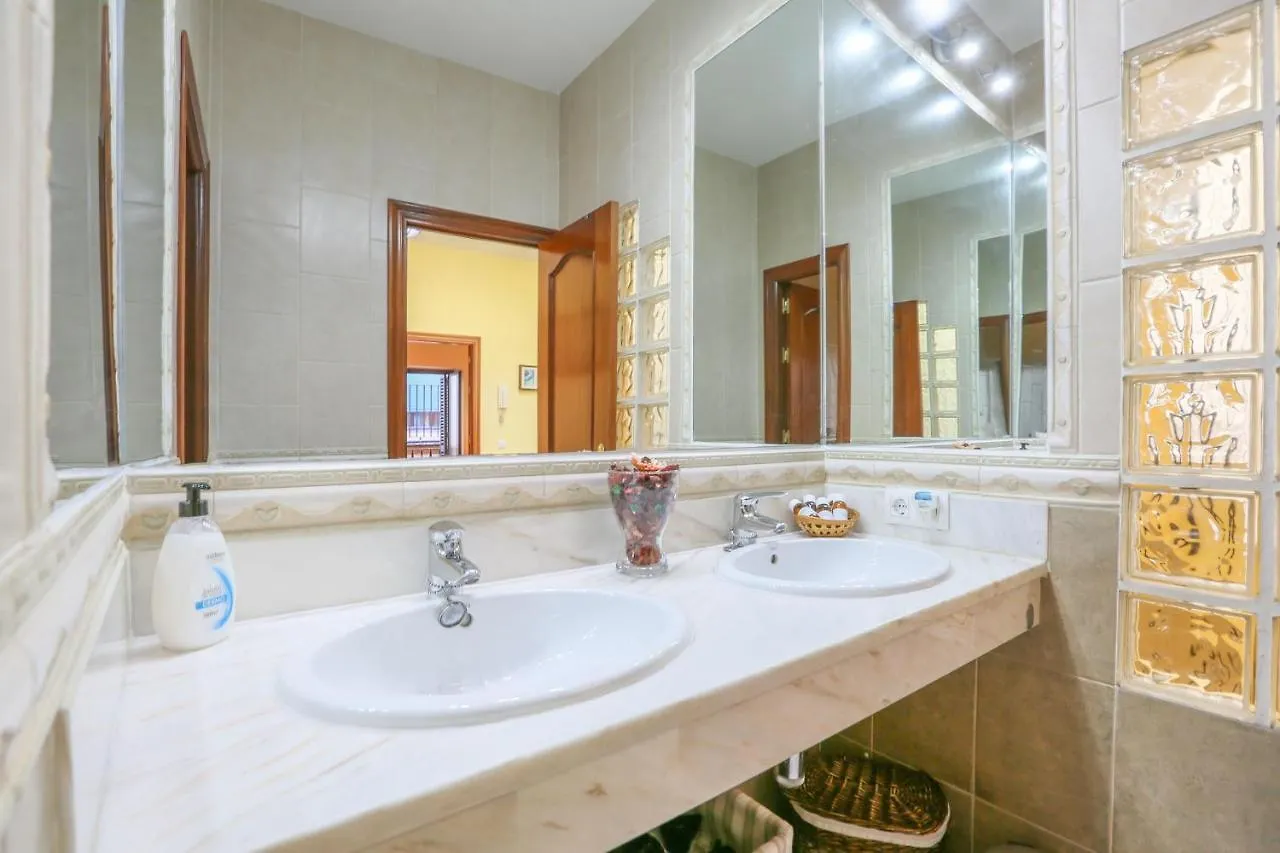 Casa Sevillana 0*, Σεβίλλη
